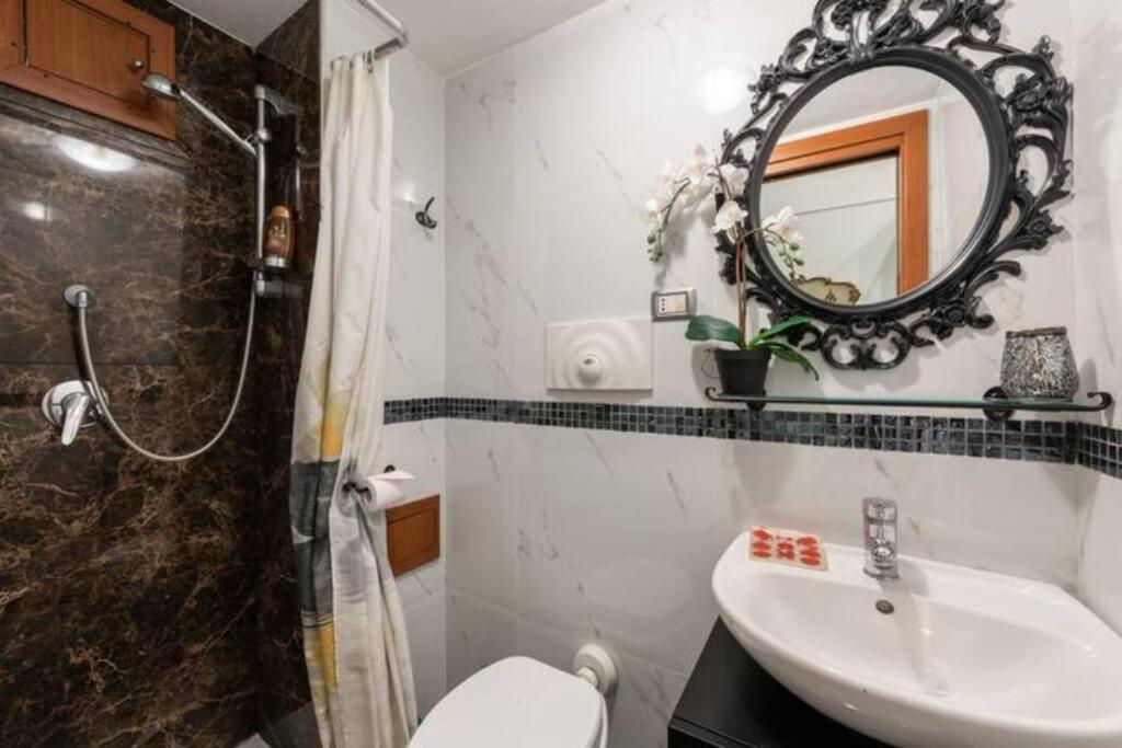 Apt 0 In The Historic Center Барі Екстер'єр фото