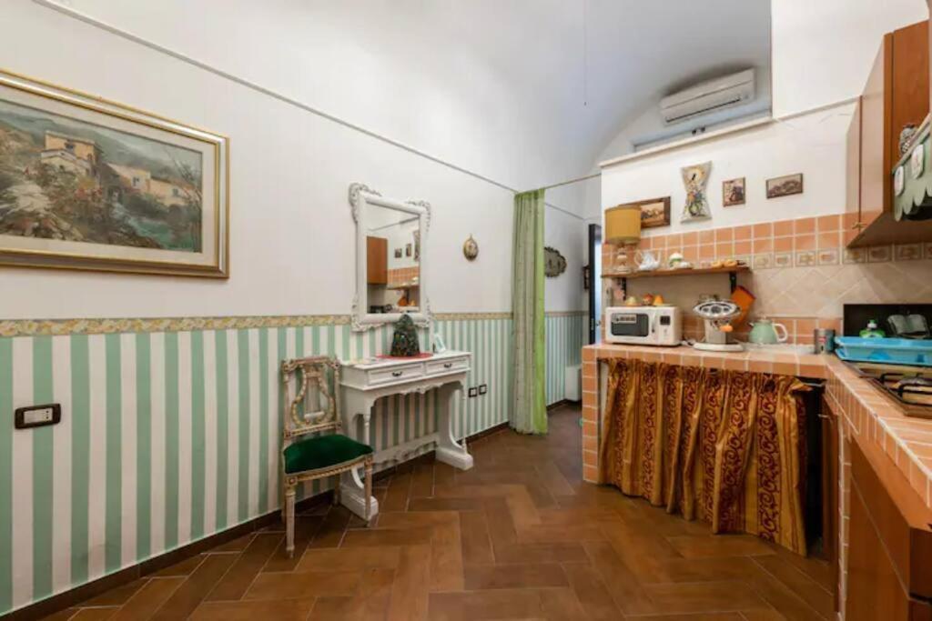 Apt 0 In The Historic Center Барі Екстер'єр фото